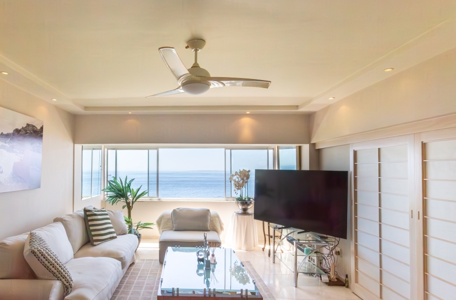 2 Bedroom Property for Sale in Mouille Point Western Cape